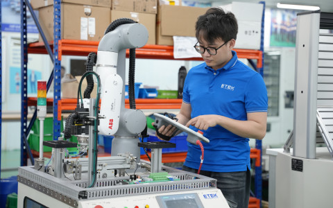 Hiện Đại Hóa Đào Tạo Giao Thông Kỹ Thuật – Hợp Tác Giữa ETEK và Trường ĐH GTVT (T&N)
