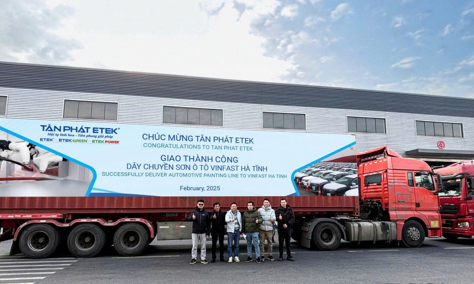 TÂN PHÁT ETEK GIAO LÔ HÀNG ĐẦU TIÊN CHO DỰ ÁN DÂY CHUYỀN SƠN XE Ô TÔ TẠI VINFAST HÀ TĨNH 